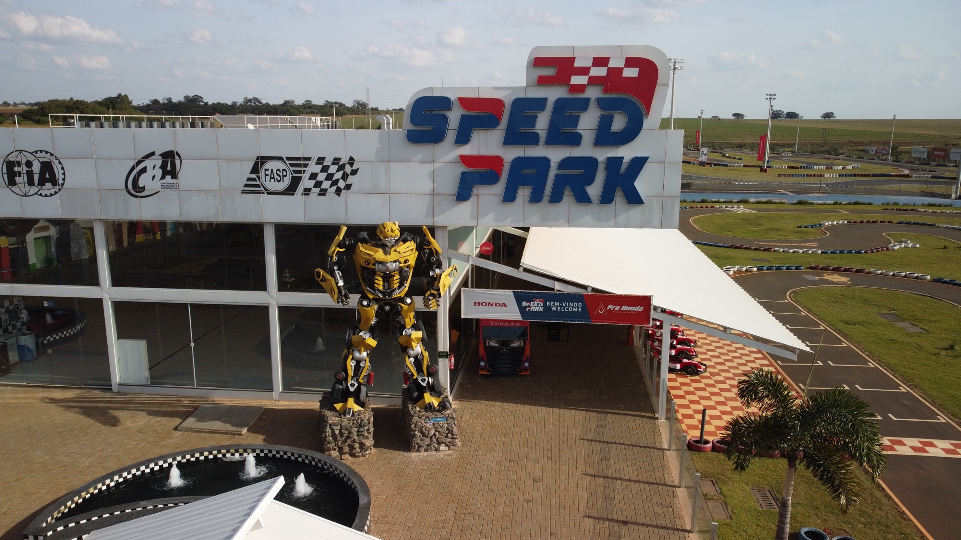 Vista aérea do Kartódromo Internacional Speed Park